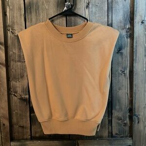 Wild Fable women’s sleeveless cropped shirt